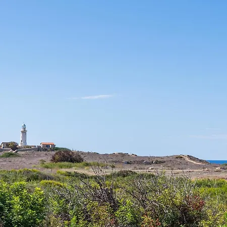 Modern One - Bedroom At Lighthouse - Paphos *