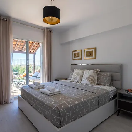 Апартаменты Modern One - Bedroom At Lighthouse - Paphos