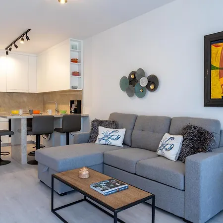 Modern One - Bedroom At Lighthouse - Paphos Апартаменты Aglantzia